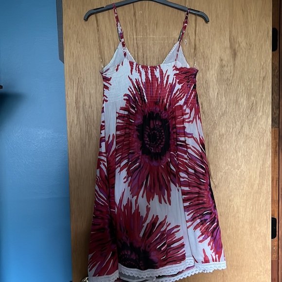 Cute summer dress size Large - Picture 2 of 8